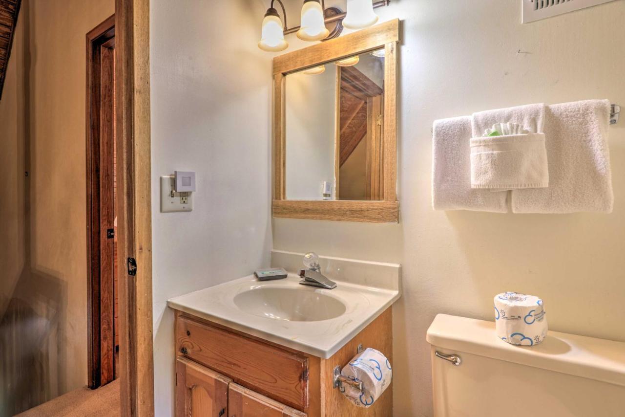 Gatlinburg Escape With Hot Tub, Deck And Mtn View Vila Exterior foto